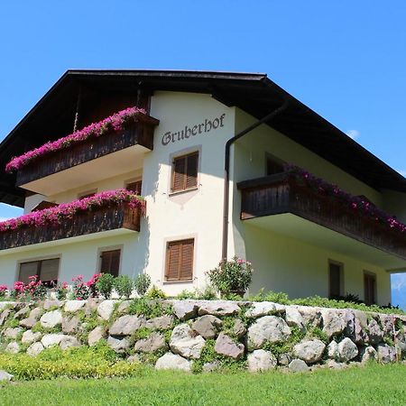 Postal / Burgstall Gruberhof Bed & Breakfast エクステリア 写真
